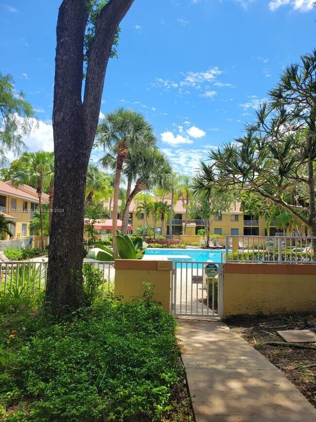 Building Photo - 1186 Coral Club Dr