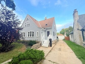 Building Photo - 3608 N 49th St