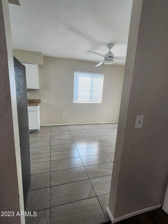 Foto del edificio - 3150 E Cicero St