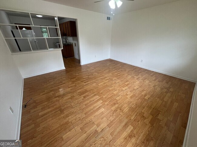 Foto del edificio - 4055 Elizabeth Park Ct