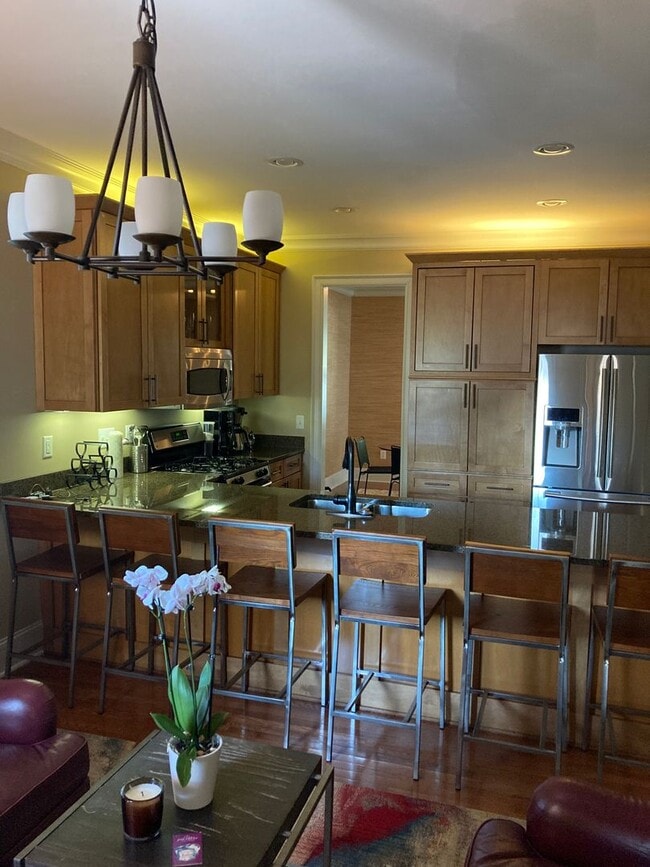 Building Photo - 435 McAdoo Ave