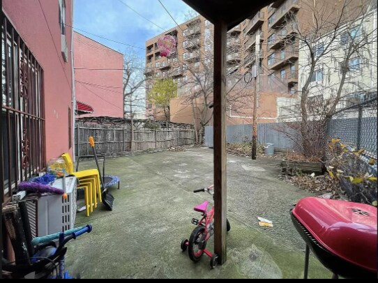 Foto del edificio - 427 Hart St