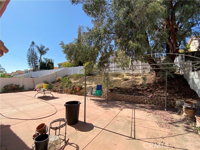 Foto del edificio - 22680 Laguna Dr