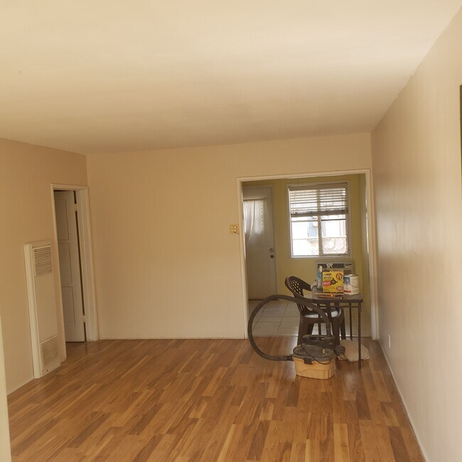 Foto del edificio - 328 Allen Ave