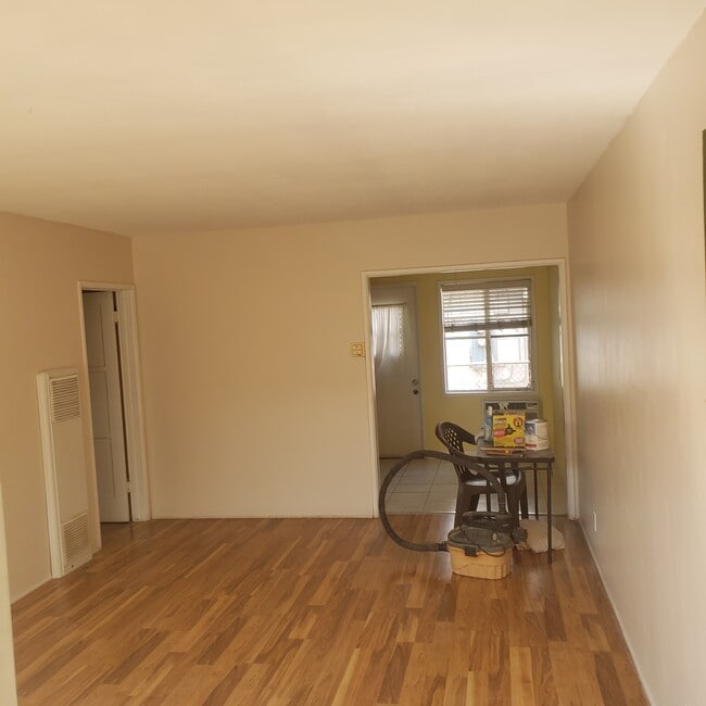 Building Photo - 328 Allen Ave