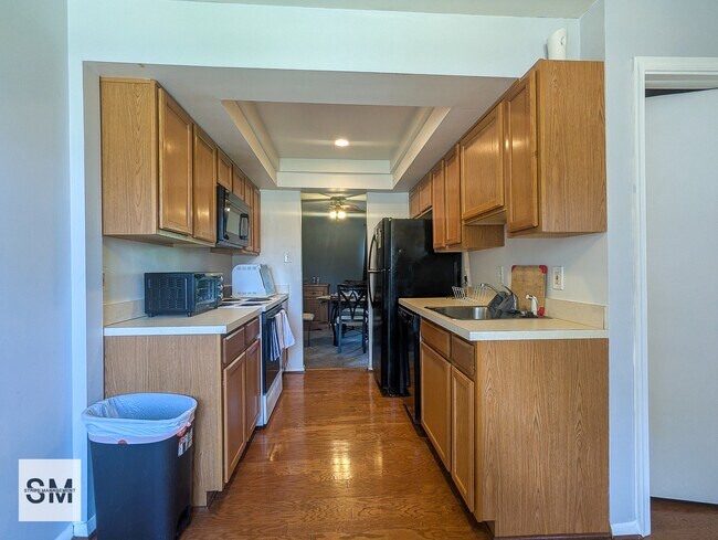 Foto del edificio - 10001 Campus Way S