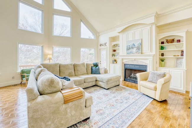 Building Photo - 13810 AR-16 Scenic