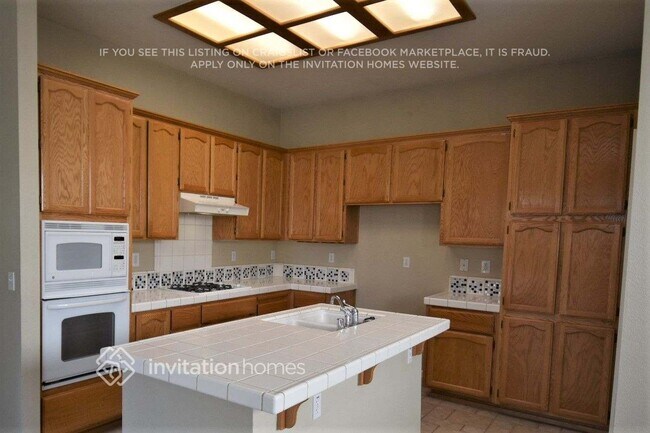 Foto del edificio - 1070 Steele Way