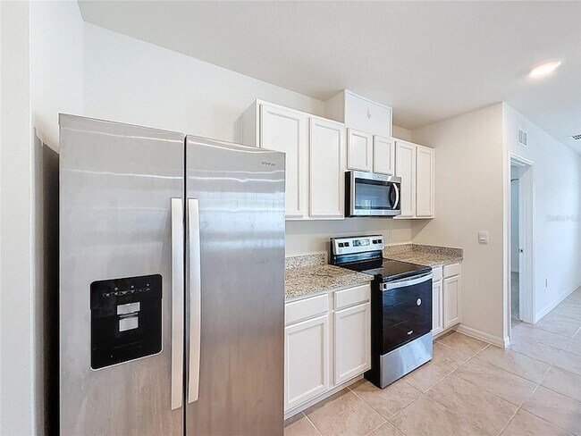 Foto del edificio - 3344 Mystic Pond Lp