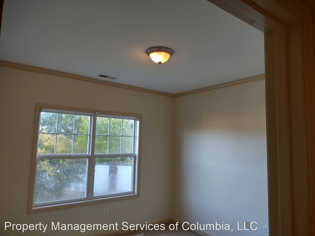 Foto del edificio - 3 br, 2.5 bath House - 16 Cottonplace Rd.
