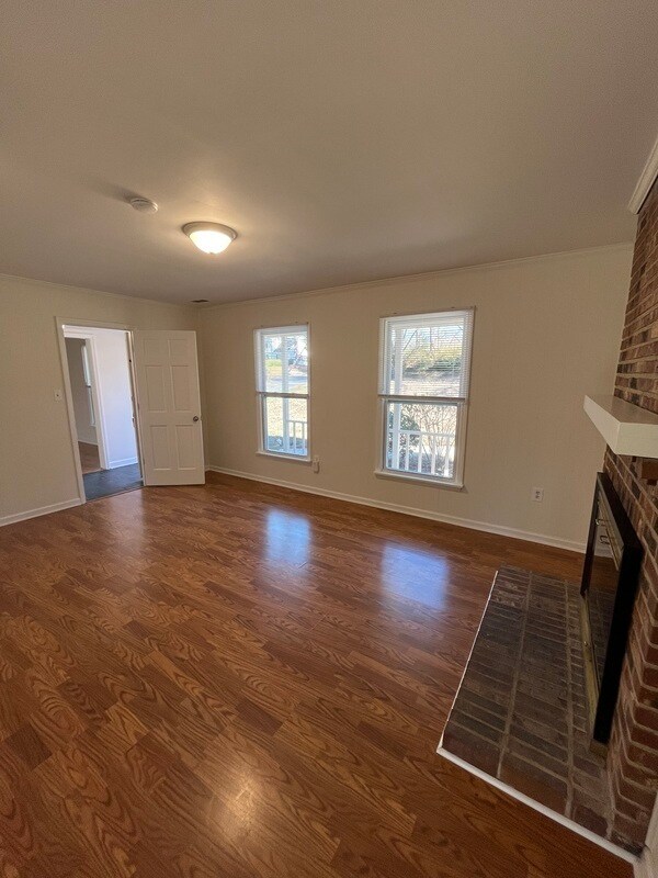 Building Photo - 5129 Macandrew Dr