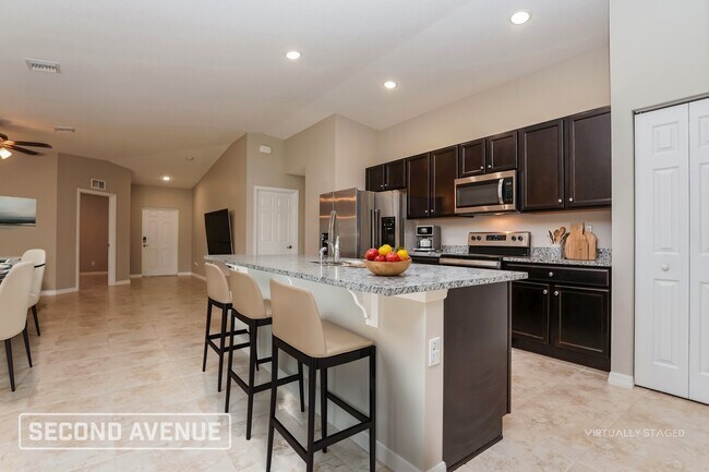 Building Photo - 489 Olsmar St