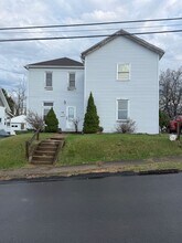 Building Photo - 421-423 Parkinson St