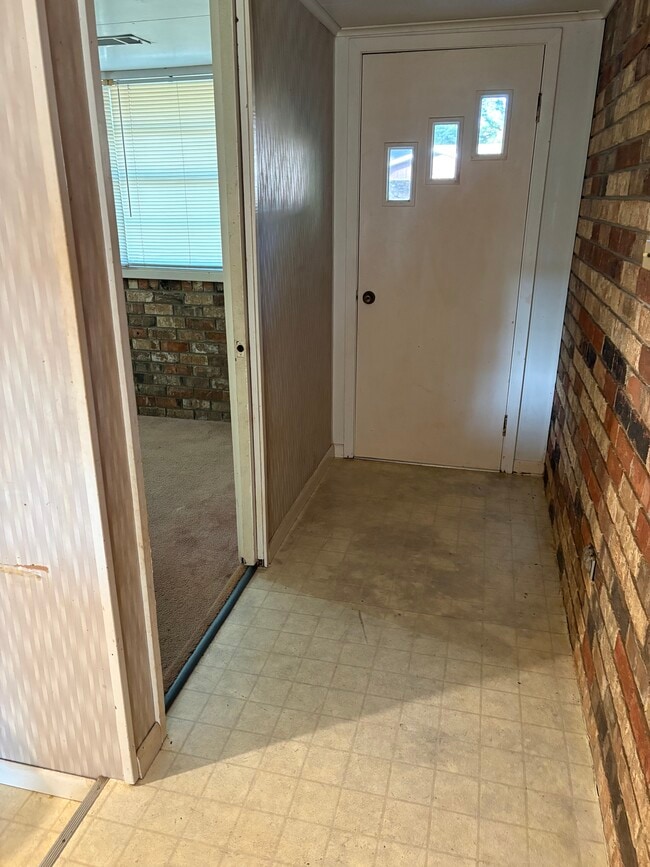 Foto del edificio - 233 Patricia Ave