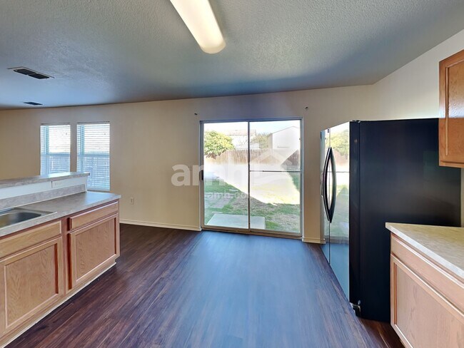 Building Photo - 6107 Plumbago Pl