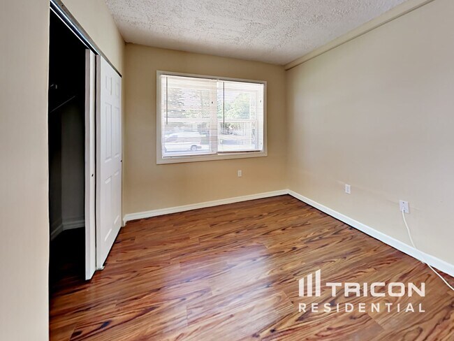 Foto del edificio - 5209 100th Ave