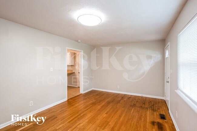 Foto del edificio - 84 North Buck Creek Road