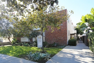 Building Exterior - Entryway - 3739 Clarington Ave