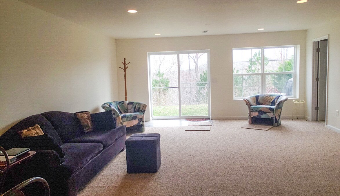 16057 Dancing Leaf Pl, Montclair, VA 22025 House Rental in Montclair