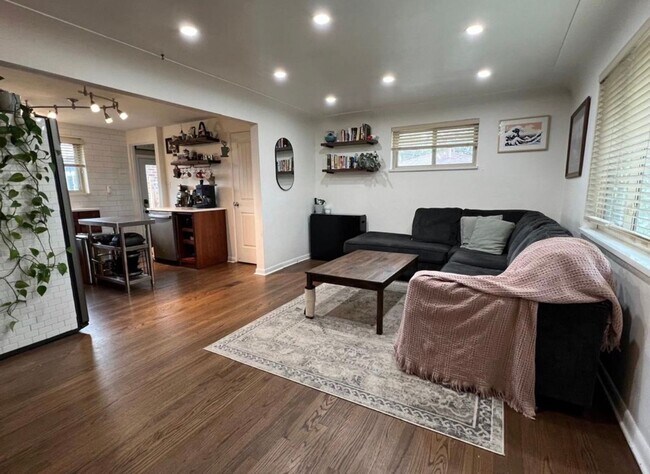 Building Photo - 1666 S Zenobia Way