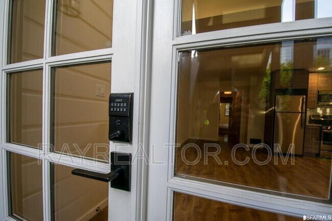 Foto del edificio - 1544 Dolores St