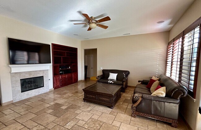 Building Photo - COMING SOON! Fair Oaks 4 Bedroom House for...