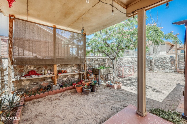 Building Photo - 7333 Golden Hawk Dr