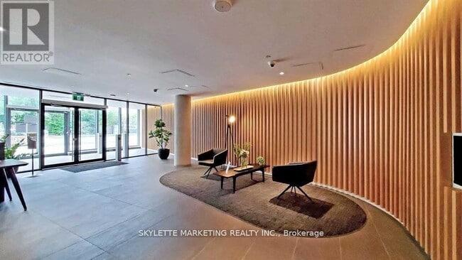 Building Photo - 160 Flemington Rd