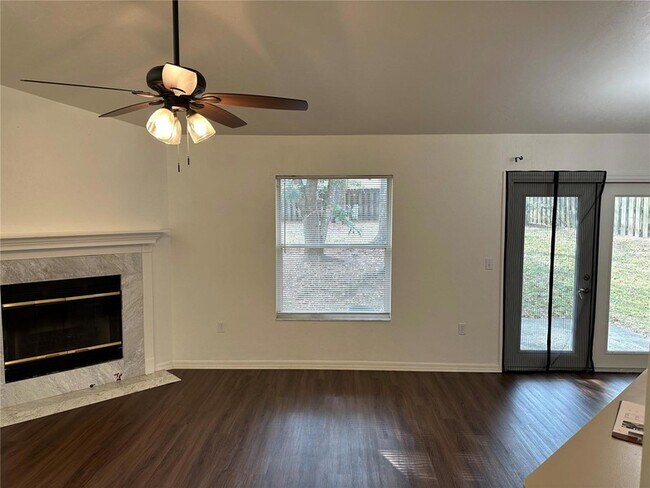 Foto del edificio - 1435 NW 100th Terrace