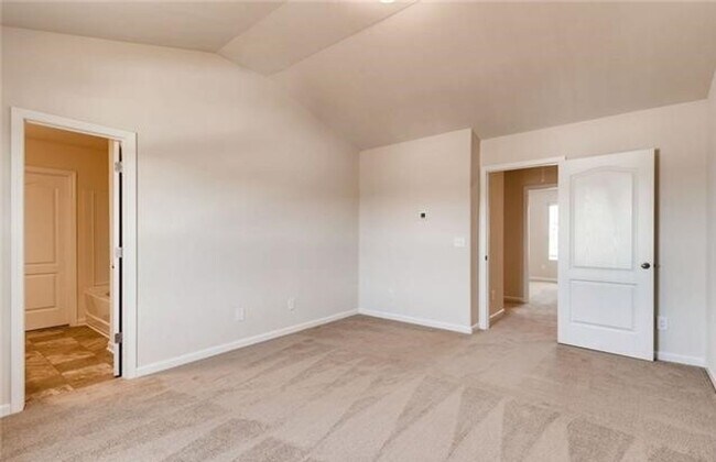 Foto del edificio - 3327 Ellingford Rd