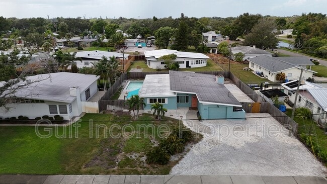 Photo - 406 47th St NW House