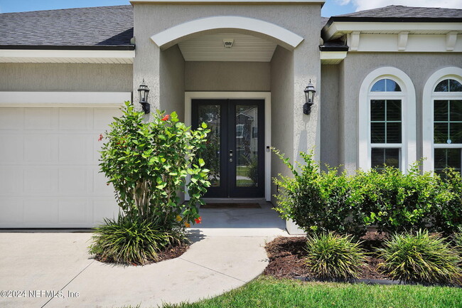 Building Photo - 5043 Redford Manor Dr