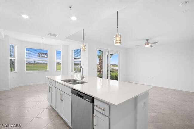 Foto del edificio - 15345 Grn Acrs Ave