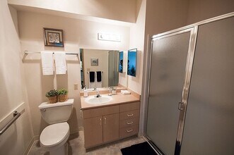 Building Photo - 11939 NE Davis St