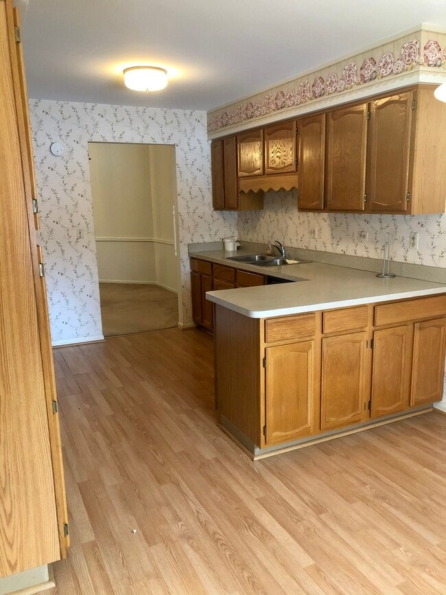 Building Photo - 539 Banyon Lane