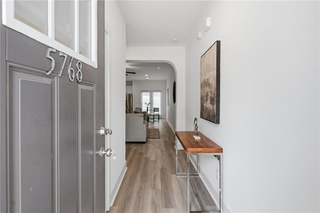 Building Photo - 5768 Calle Vis Dr