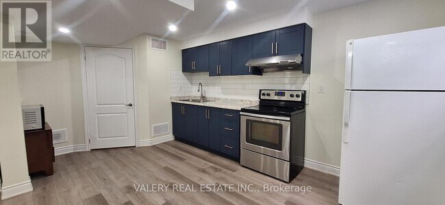 Building Photo - 68 Mullis Crescent
