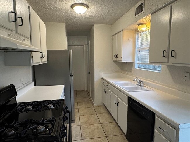 Building Photo - 5810 Hammermill Run