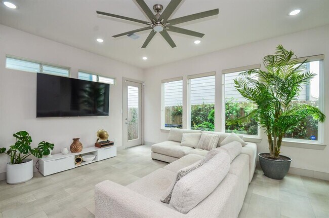 Foto del edificio - 7905 Rock Rose St