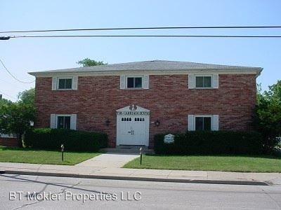 Primary Photo - 835 Merritt Ave