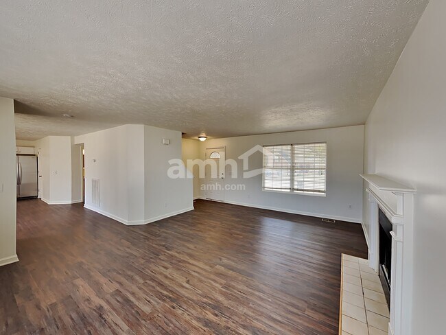 Building Photo - 3408 Ravenel Ct