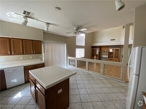Building Photo - 4813 Lufkin Ave