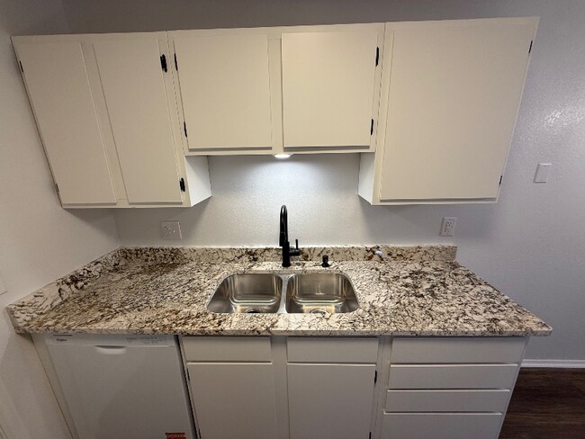 Foto del edificio - 4507 Coronado Ave