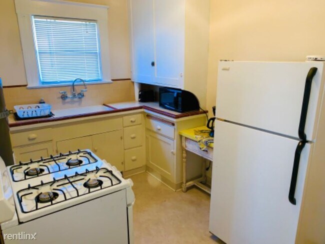 Building Photo - 1 br, 1 bath Apartment - 260 Loreto St