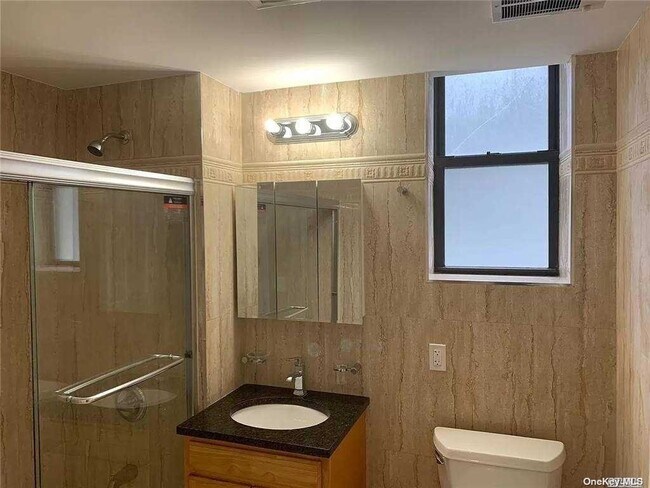 Foto del edificio - 89-14-89150 150th St