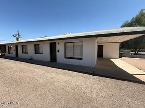 Building Photo - 2521 N 49th St
