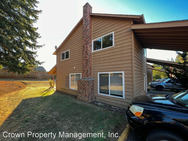 Building Photo - 3 br, 1.5 bath House - 1355 Madras St SE