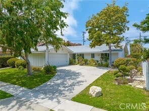 Building Photo - 27845 Hawthorne Blvd