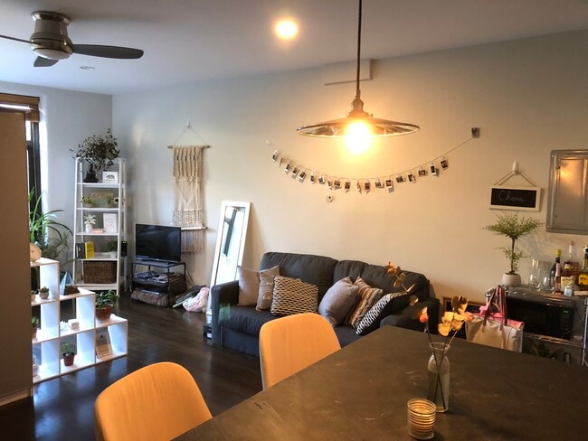 Building Photo - 65 Bedford St