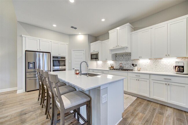 Building Photo - 4122 Crossfind Ct